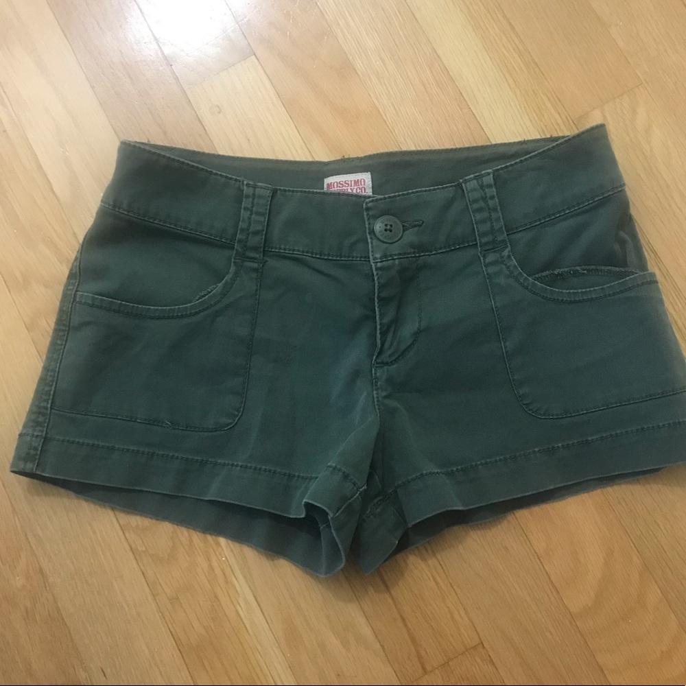 Woman’s shorts